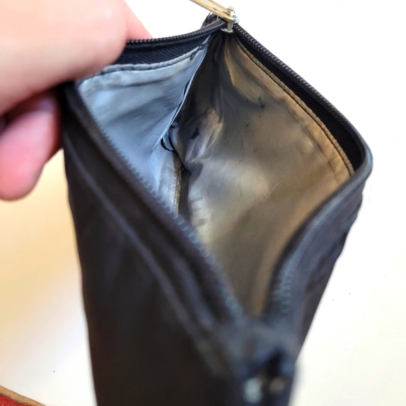 $5 or Free Zipper pouch - Picture 8 of 9